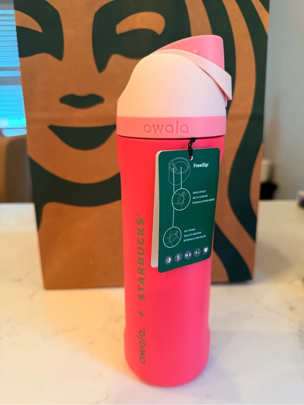 Starbucks x Owala Pink FreeSip Insulated Tumbler - 2026 pink limited edition